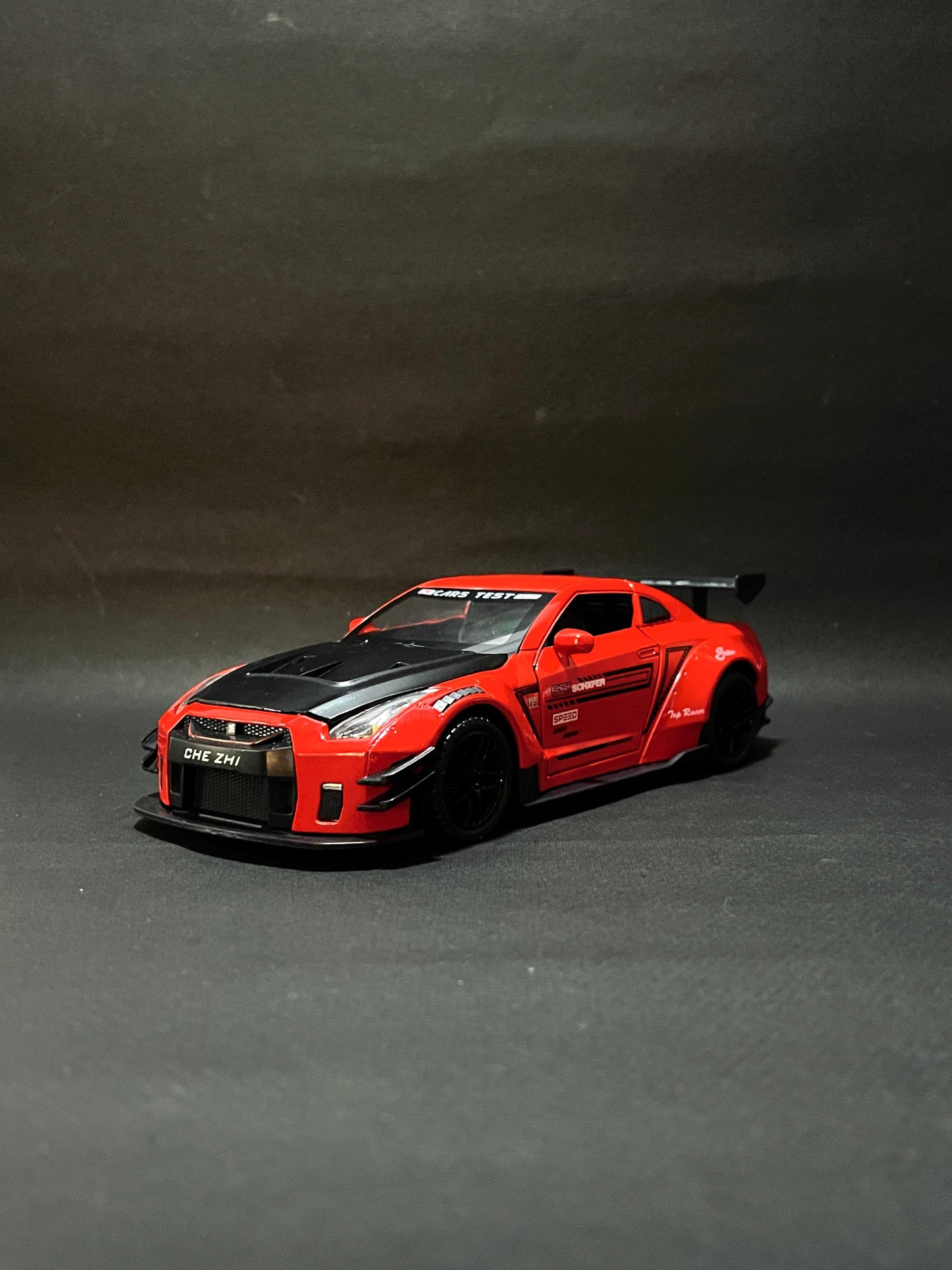 Nissan GTR R35 1:24